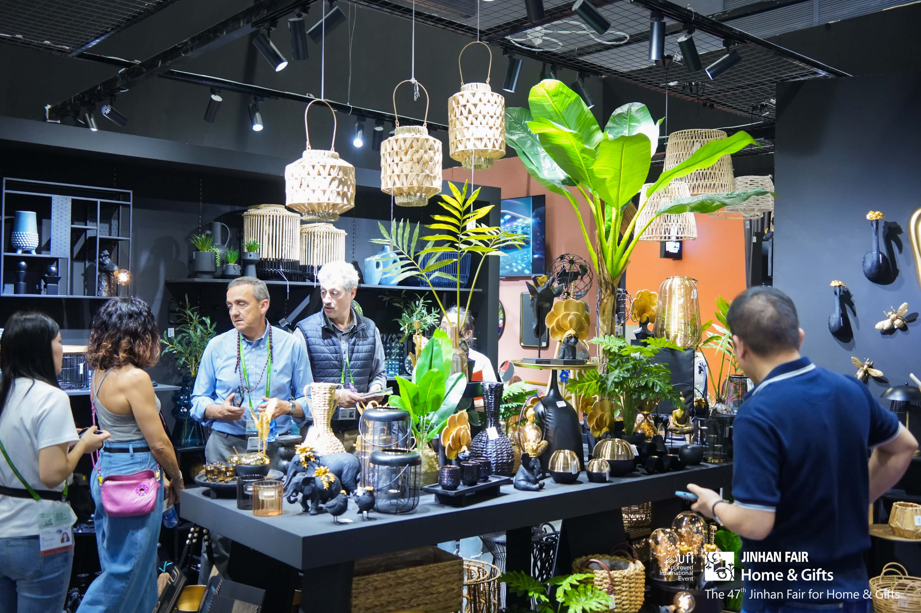Jinhan Fair home decor and gifts exhibition booth in Guangzhou
